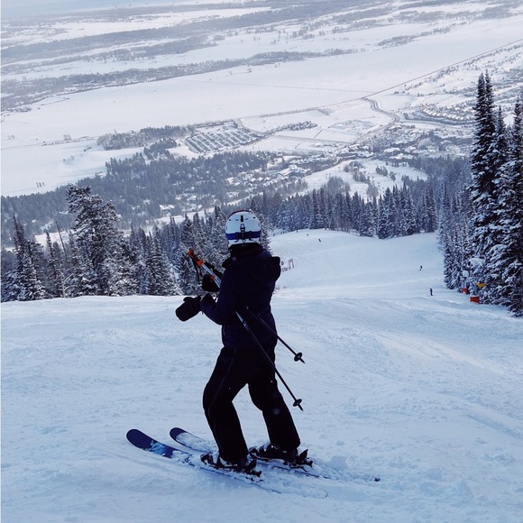 Meet your Posher, Katharine - Picture 3 of 5